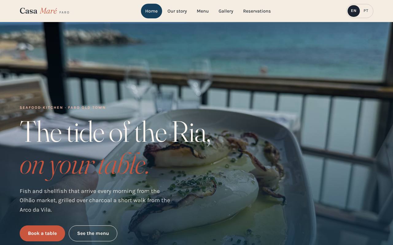 Homepage of the Casa Maré example site
